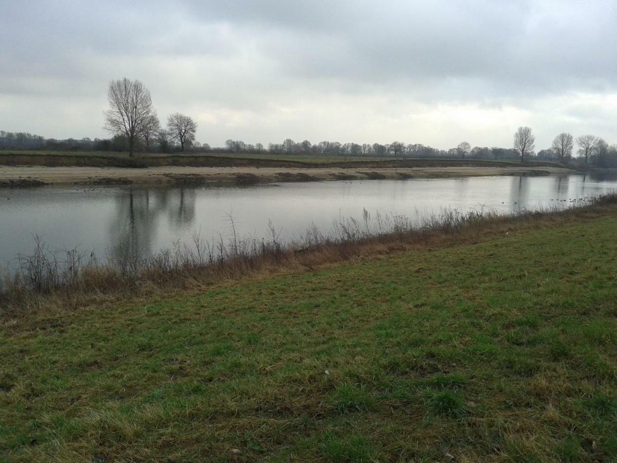 Langs De Maas Bed & Breakfast Boxmeer Dış mekan fotoğraf